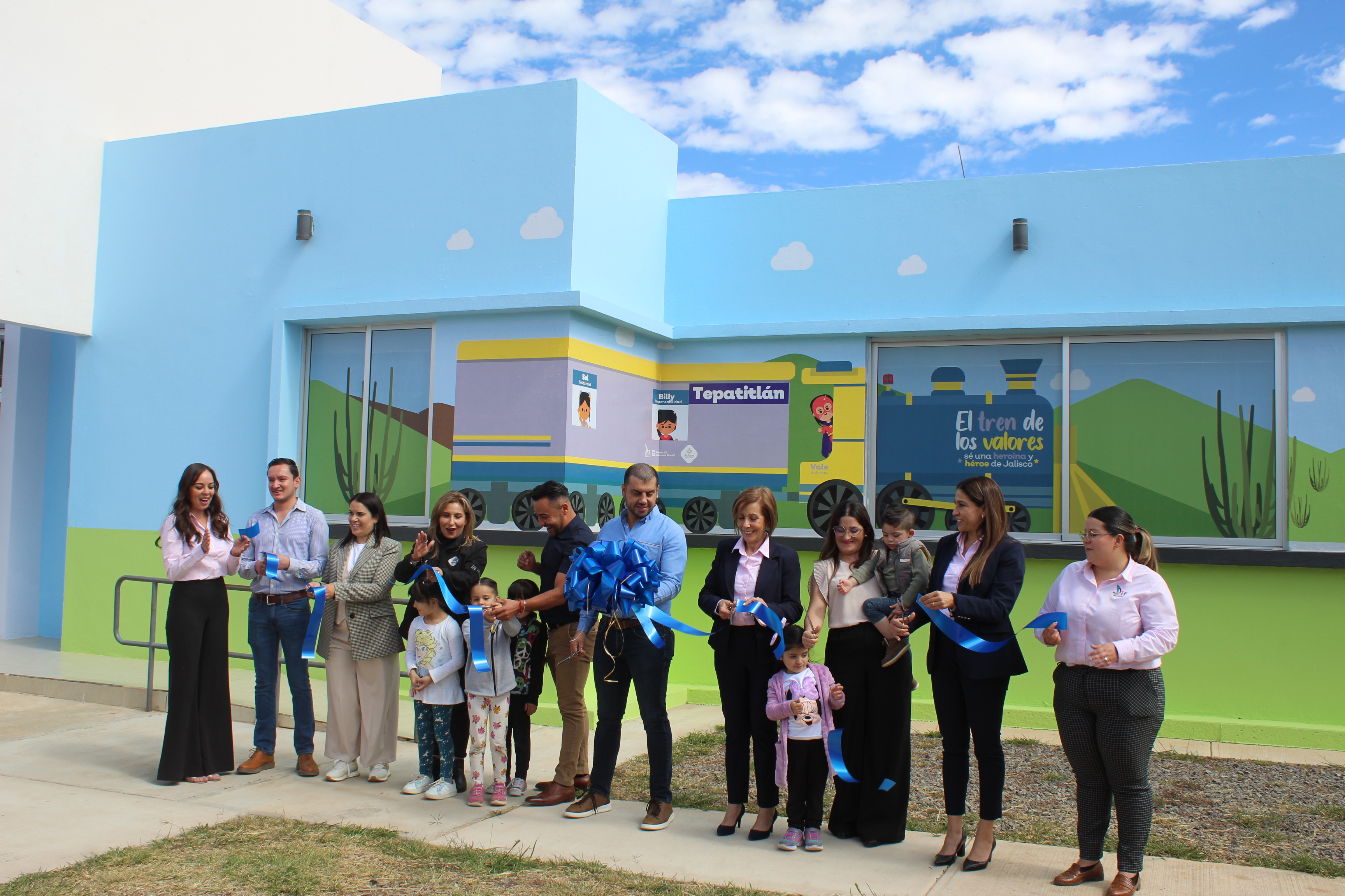 Inauguración de Ludoteca Móvil en la delegación de Capilla de Guadalupe en las instalaciones de CAIC, en la cual se brinda atención a menores de entre 4 a 15 años de edad, donde se desarrollan aptitudes psicológicas, sociales y pedagógicas