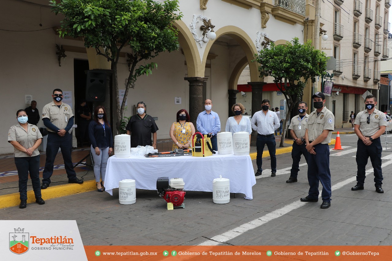 DONAN A PROTECCIÓN CIVIL Y BOMBEROS EQUIPO DE RESCATE Y CONTRA INCENDIOS
