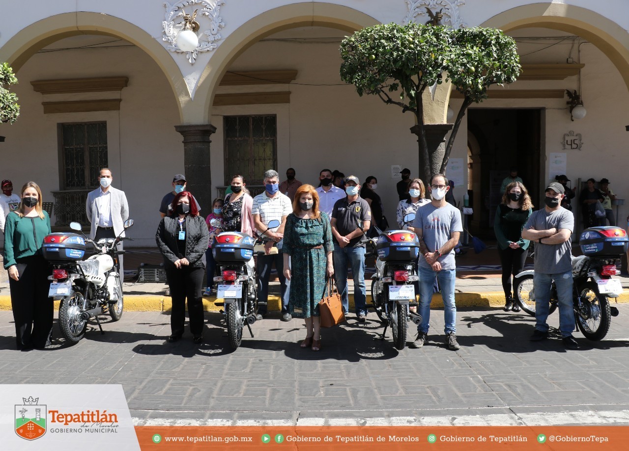 Reactiva Municipios entrega las primeras motocicletas en apoyo a comerciantes y prestadores de servicios