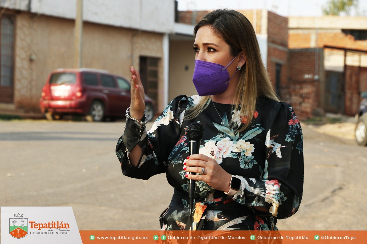 MIRIAM GONZÁLEZ VISITA LA COMUNIDAD DEL POCHOTE
