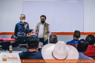 Apicultores de Tepa integran el MICI para acceder a los apoyos federales