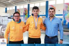 Gran recibimiento a Randy García, medallista mundial en carreras de montaña