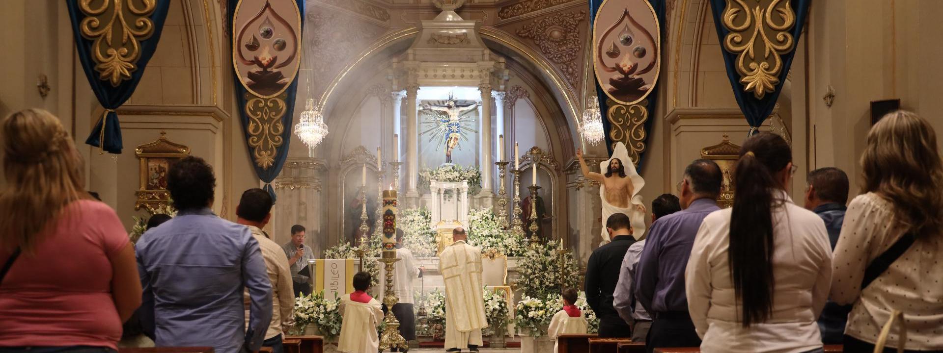Servidores públicos se unen al novenario en honor al Señor de la Misericordia