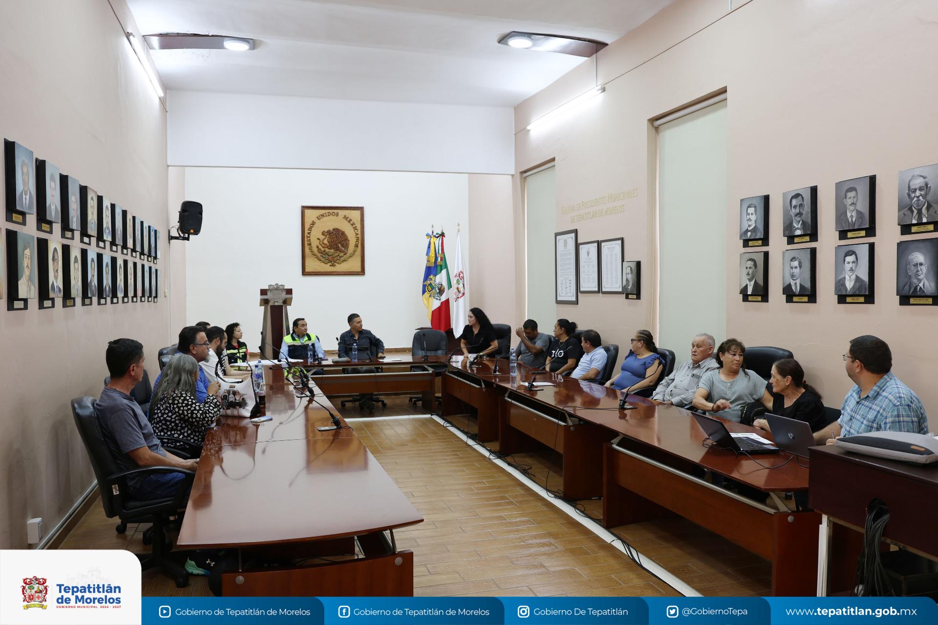 Tianguis Textil: Mejorar sus instalaciones sin dejar de trabajar