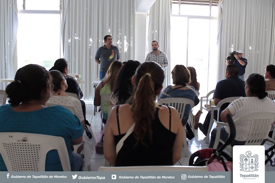 Reunión de Artesanos con Representantes del Instituto de la Artesania Jalisciense para Tramitar la Credencial de Artesano